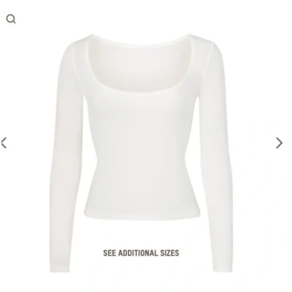 Skims Vintage long sleeve top in marble - Picture 3 of 5